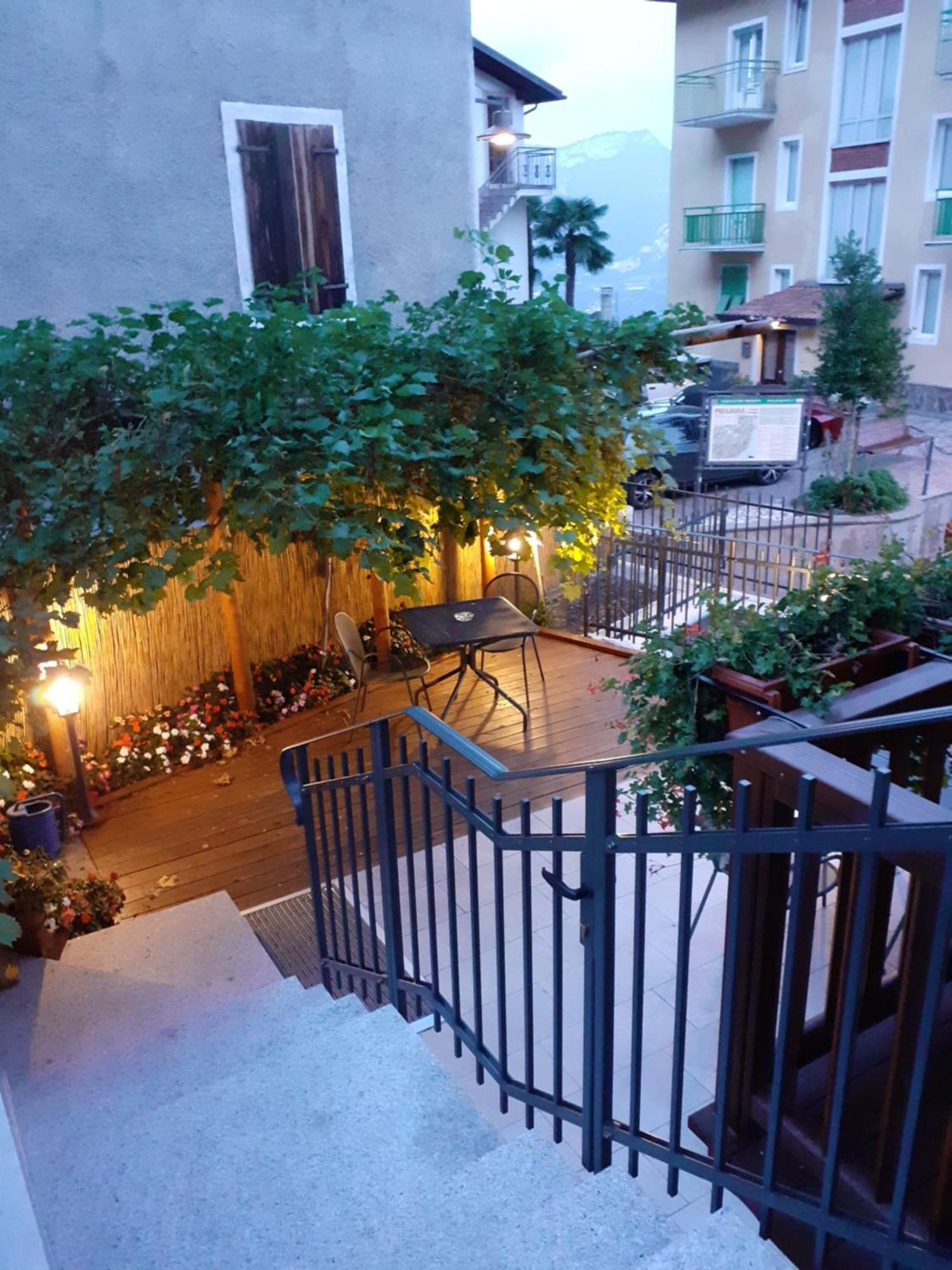 Alla Campanella Riva del Garda Exterior foto